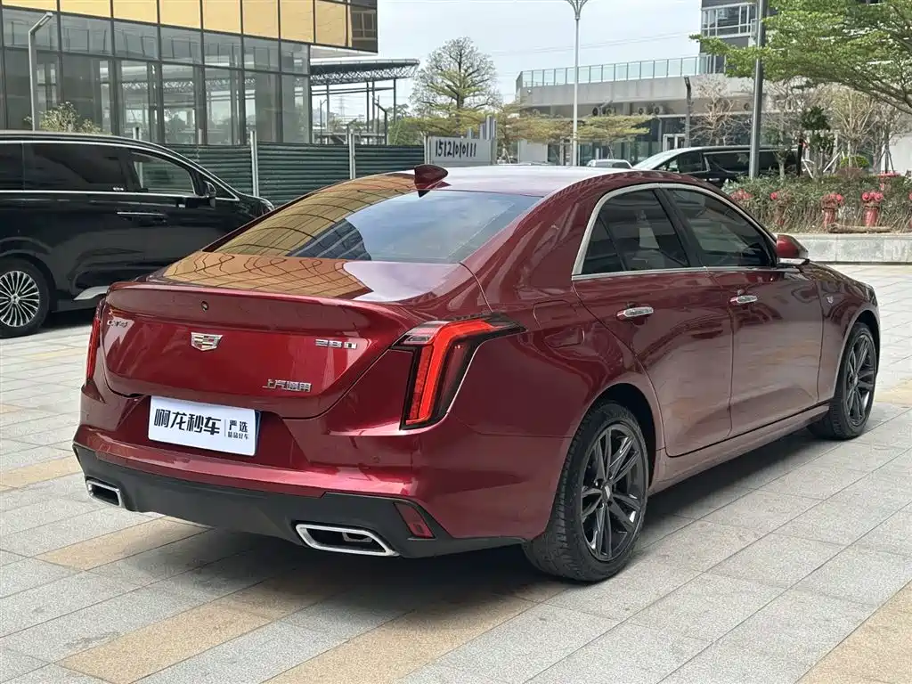 CADILLAC CT4