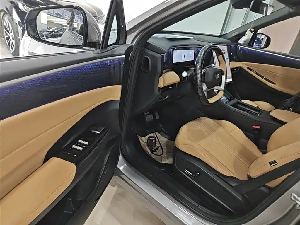 GEELY GALAXY GALAXY L7