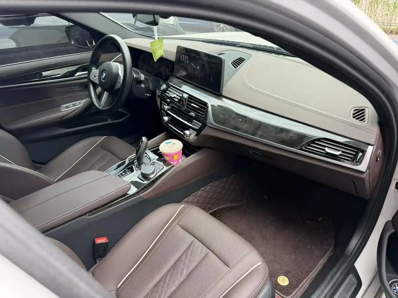 BMW 5 Series 2022 525Li M Sport Package фото 7
