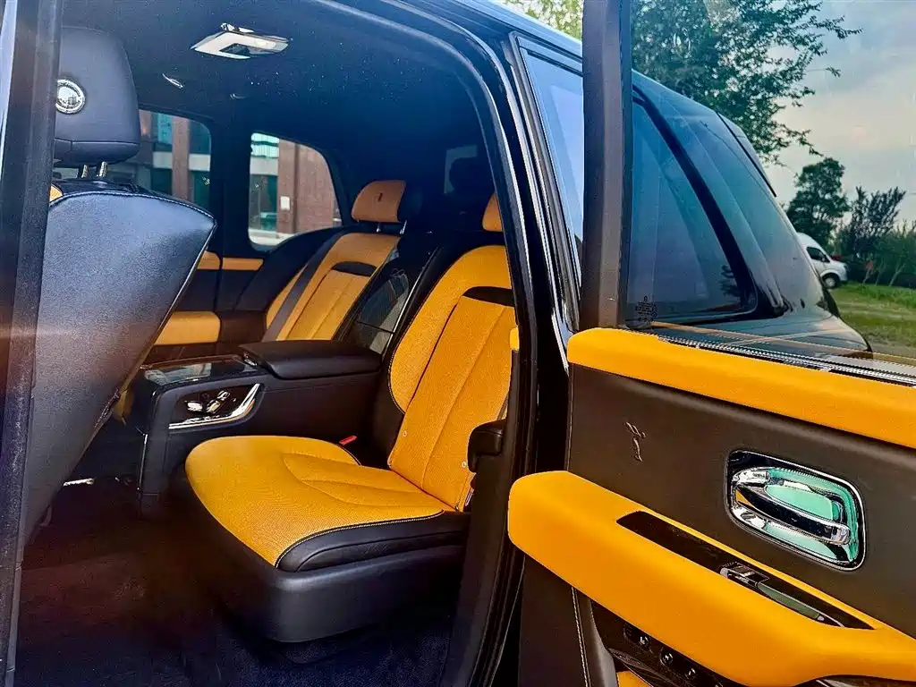 ROLLS-ROYCE CULLINAN