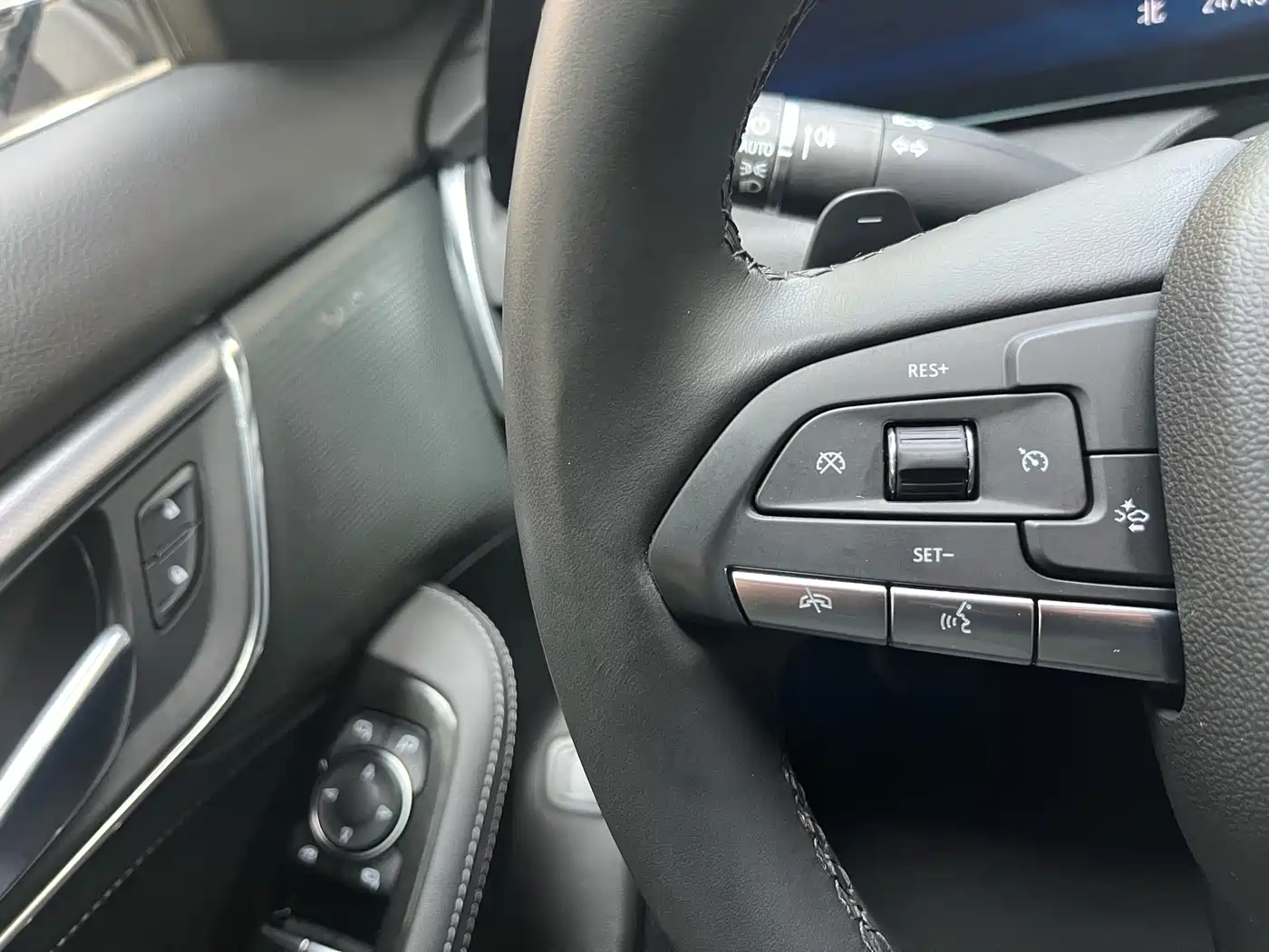 Cadillac CT5 2024 28T Luxury Model Pro фото 36
