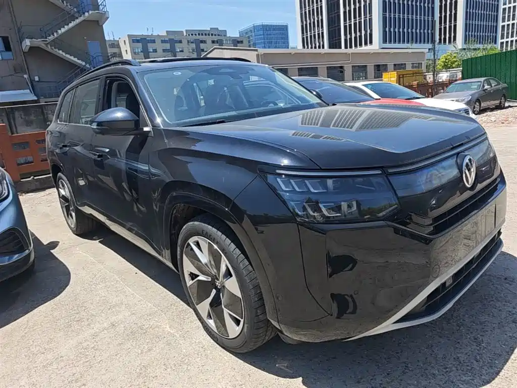 Volkswagen Teramont 2026 380TSI 2WD Base Model фото 7