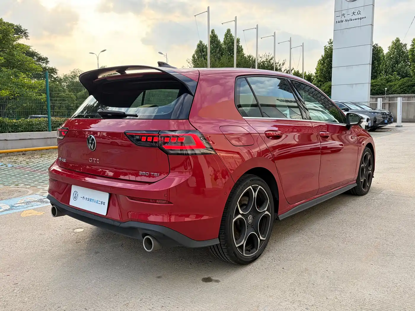 Volkswagen Golf GTI 2025 380TSI DSG GTI фото 11