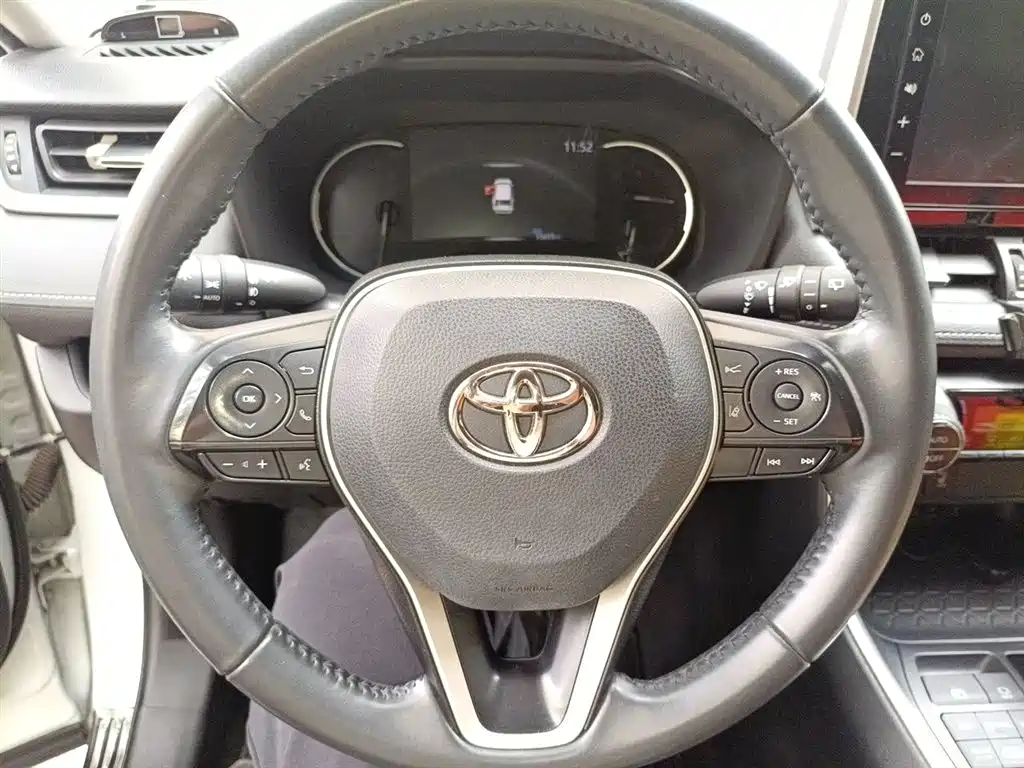 Toyota RAV4 Rongfang 2020 2.0L CVT 4WD Fashion PLUS фото 11