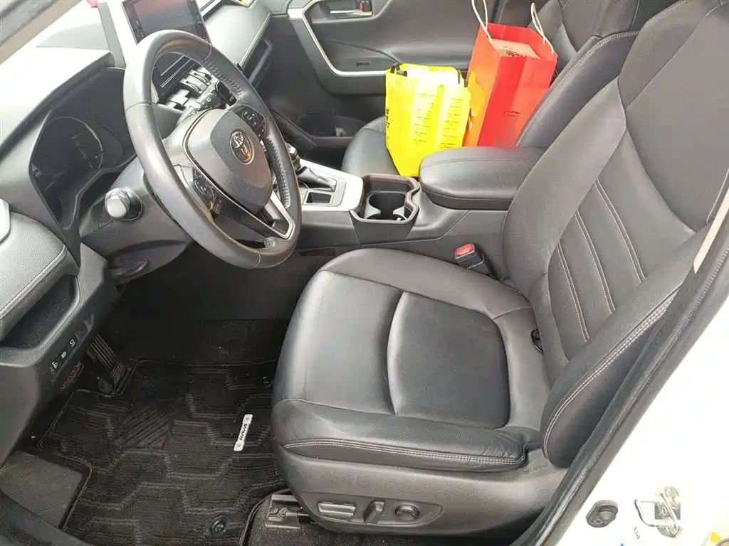 Toyota RAV4 Rongfang 2020 2.0L CVT 4WD Fashion PLUS фото 16