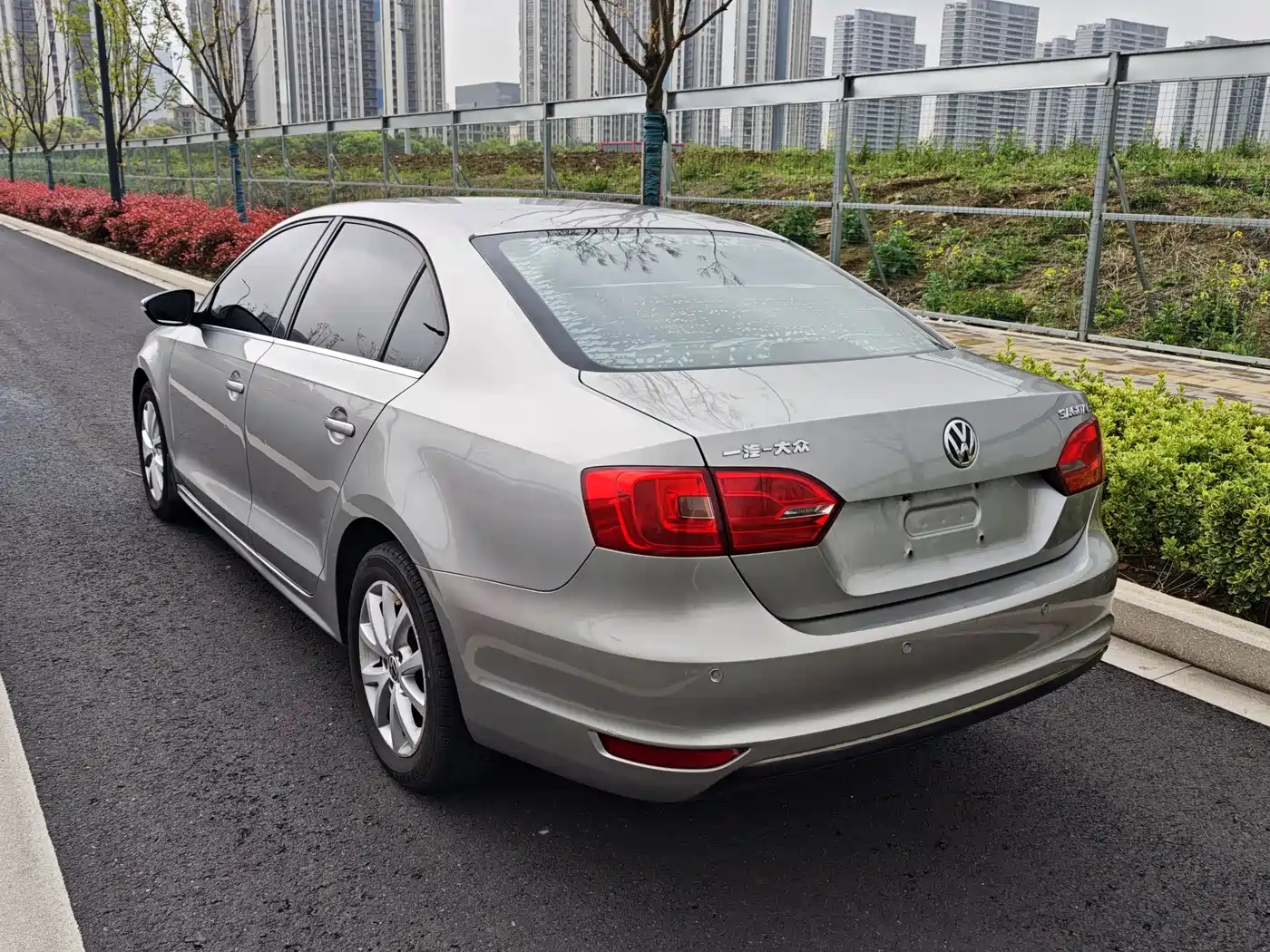 Volkswagen Sagitar 2012 Model 1.6L Automatic Fashion фото 5