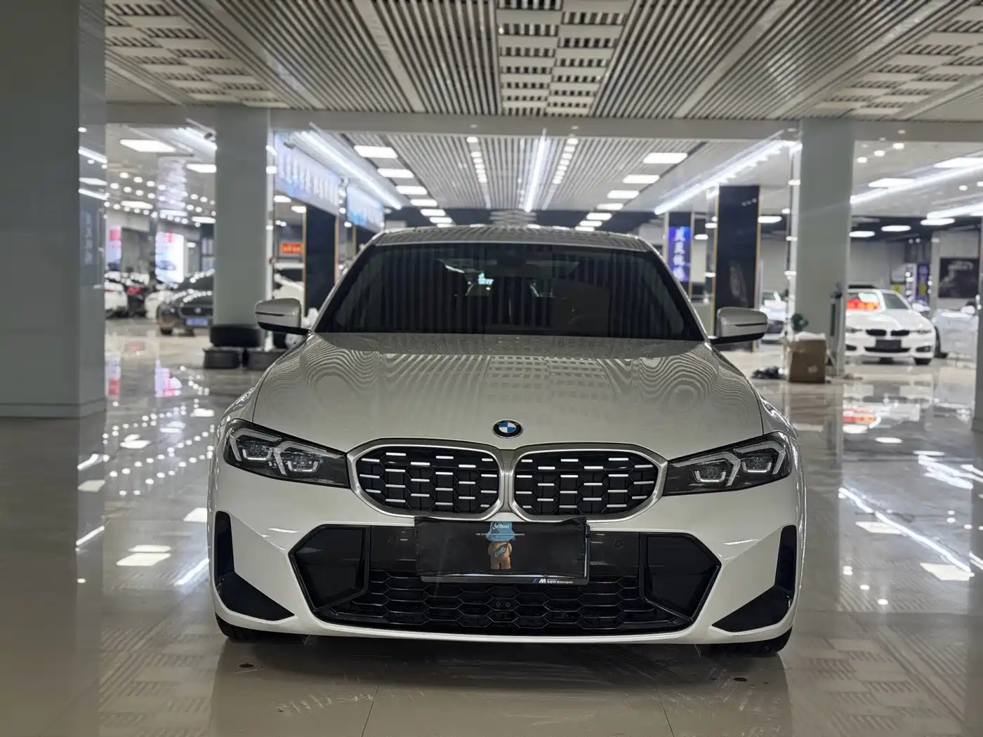 BMW 3 Series 2023 325Li M Sport Package фото 2