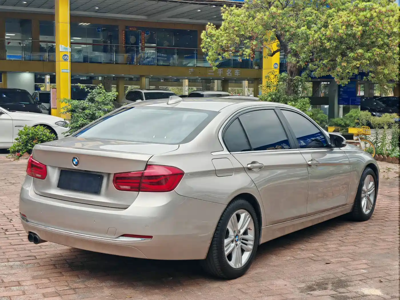 BMW 3 Series 2017 320Li Fashion фото 6