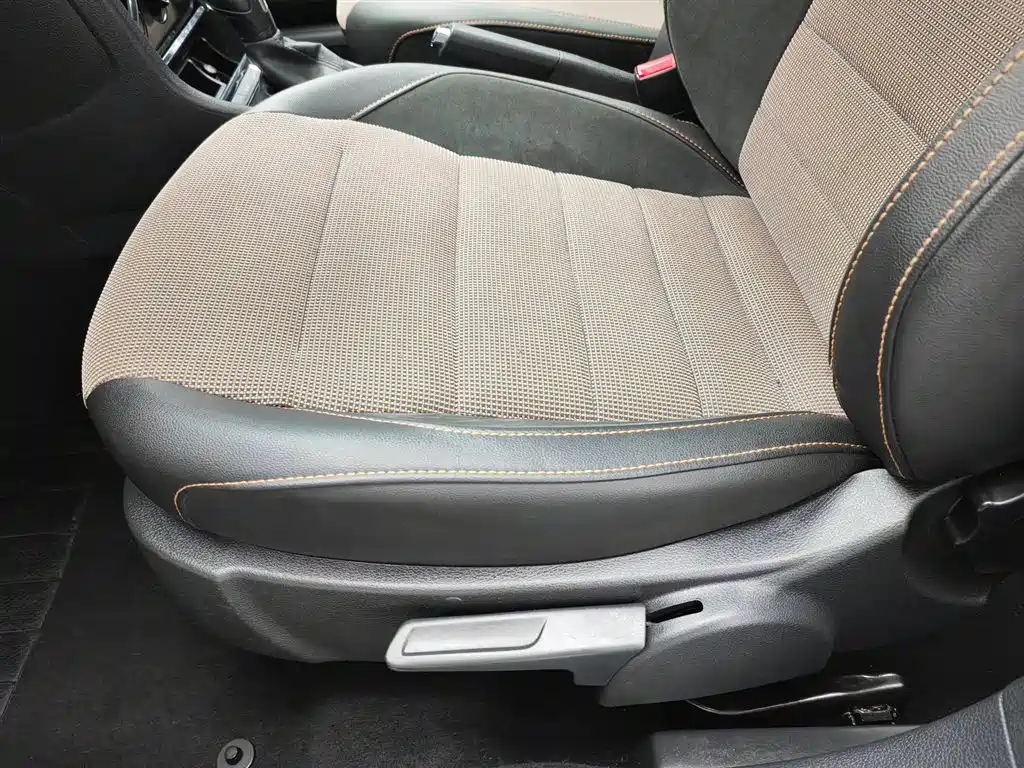 Volkswagen C-TREK 2020 1.5L Automatic Comfort Edition фото 20