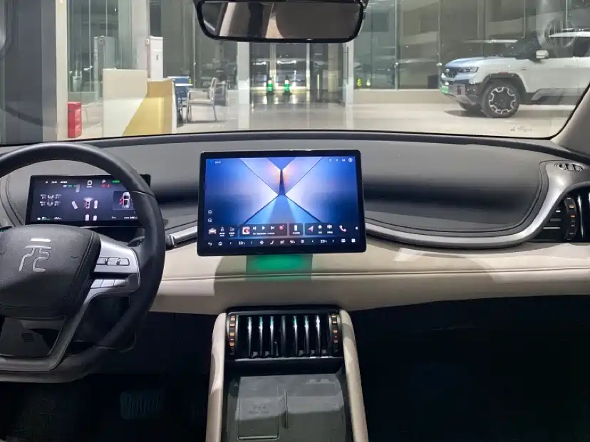 BYD Yuan PLUS 2025 Smart Drive 510KM Surpass Edition фото 10