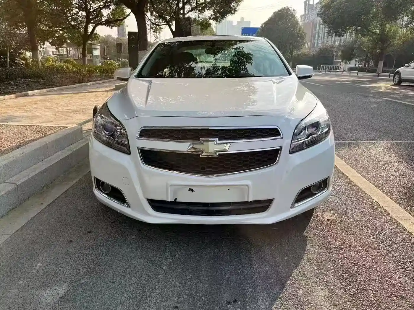 Chevrolet Malibu 2013 2.0L Automatic Luxury Edition фото 2