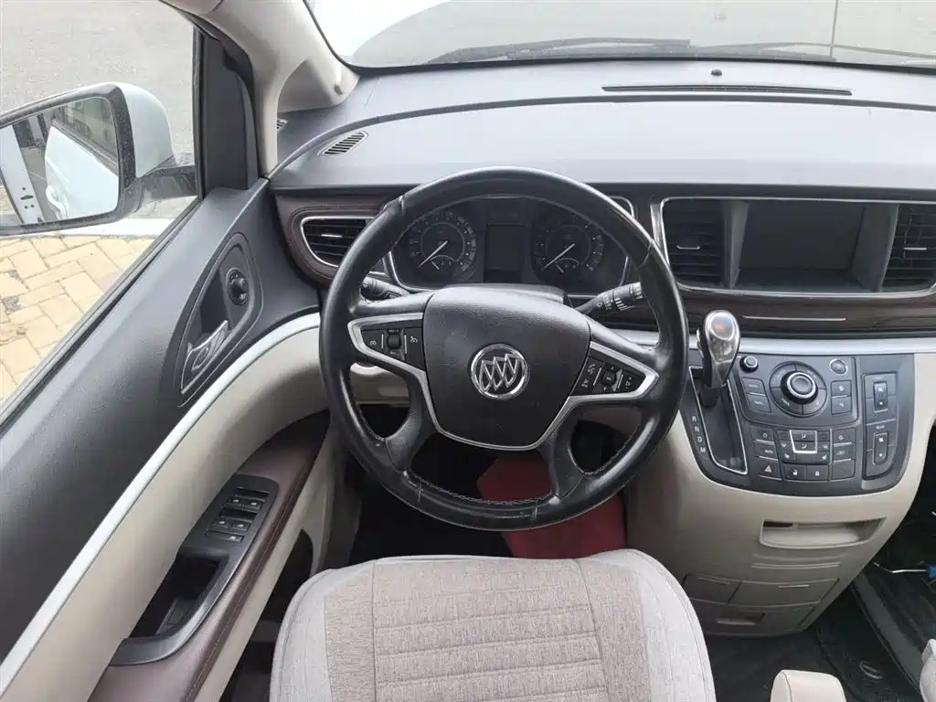 Buick GL8 2017 25S Premium Model China V фото 3