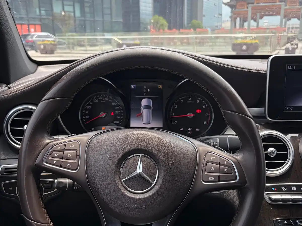 Mercedes-Benz GLC 2019 GLC 260 4MATIC Dynamic фото 11