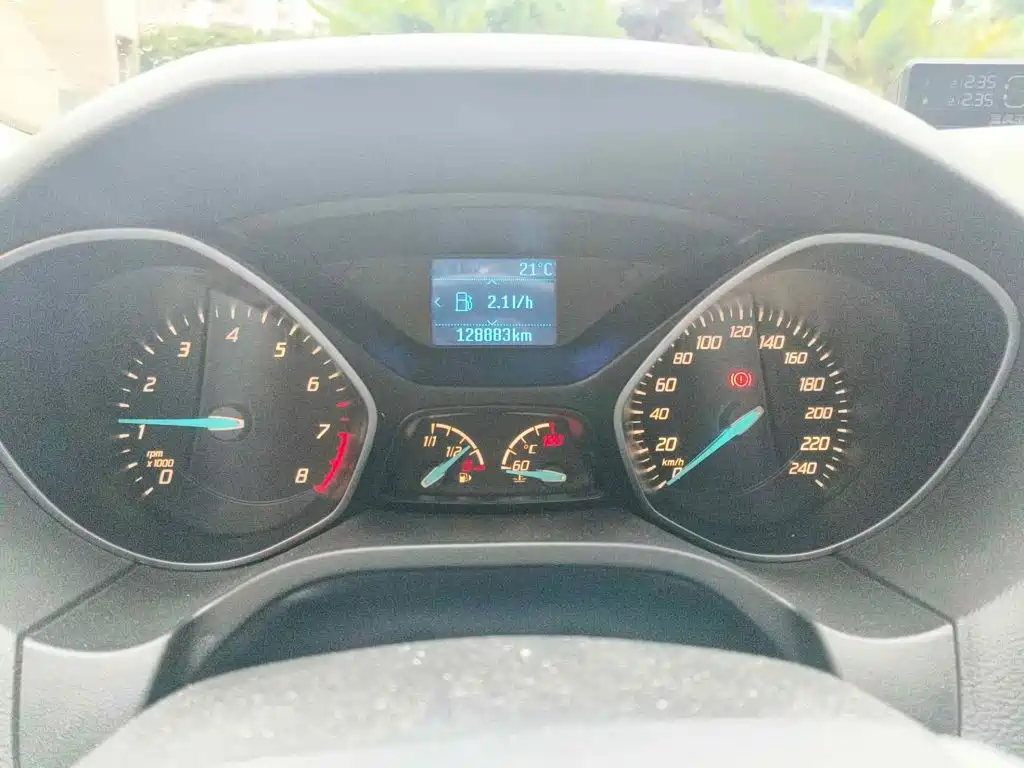 Фото 4 - Ford Focus
