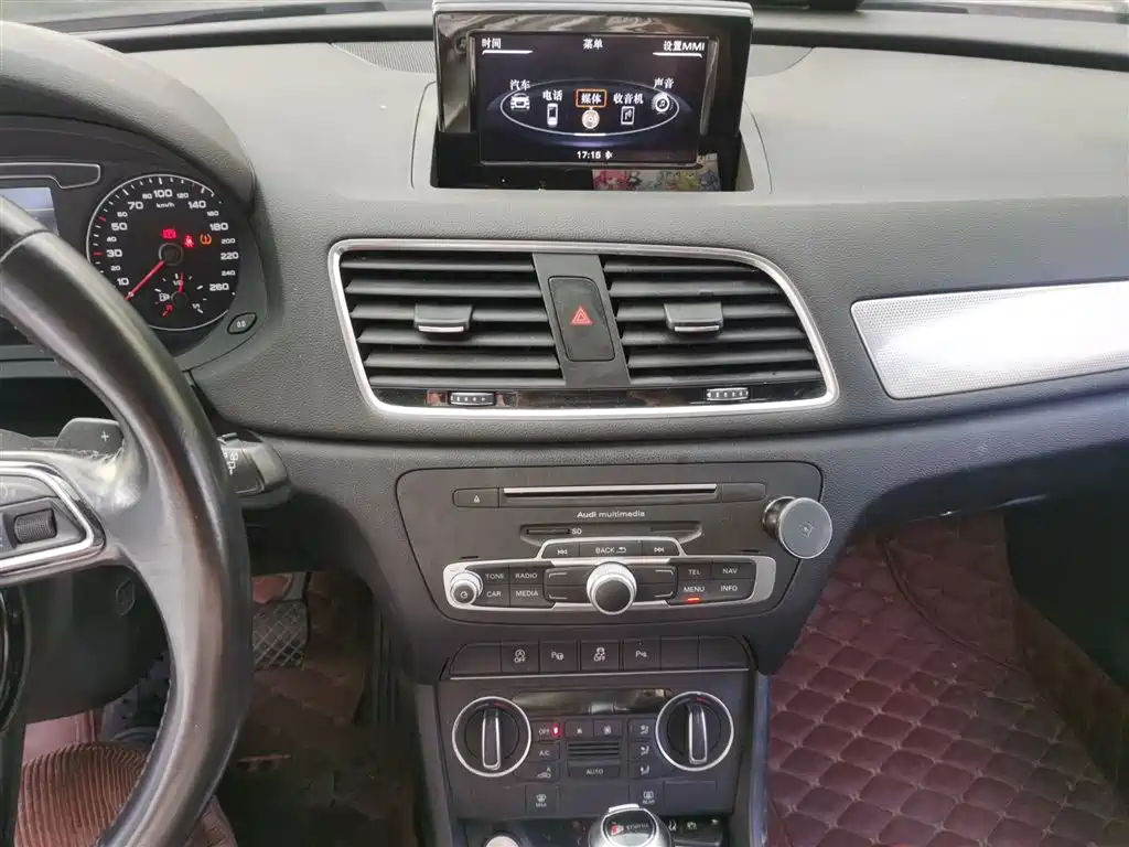 Audi Q3 2016 Model 30 TFSI Style фото 9