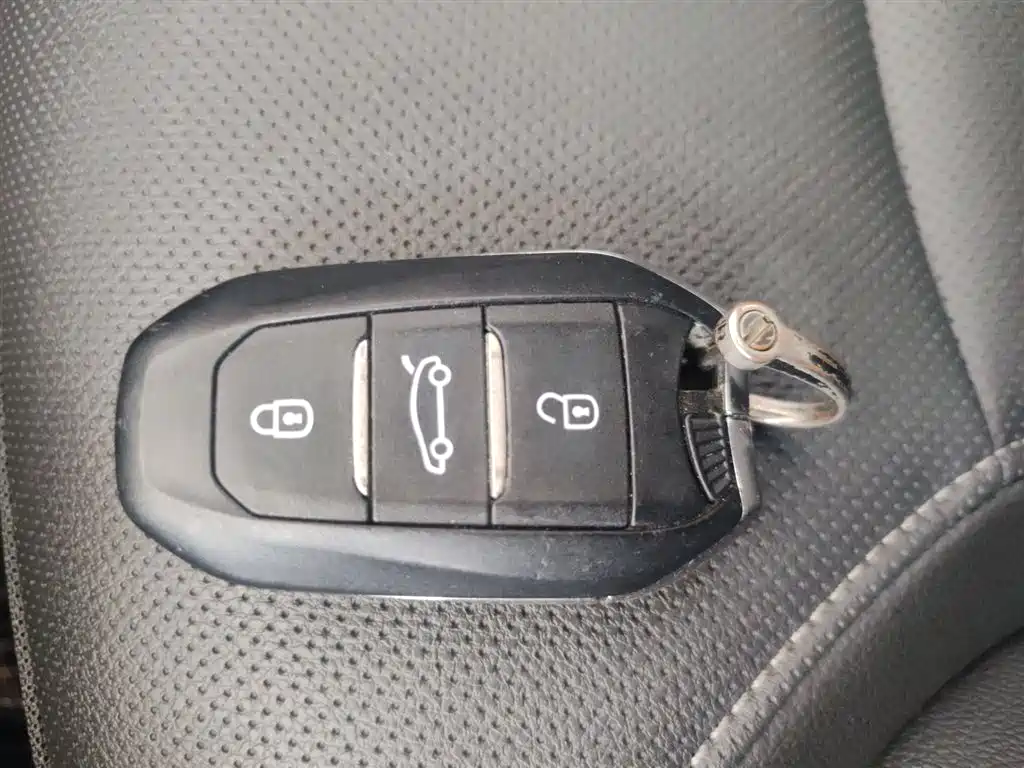 Peugeot 508 2019 508L 400THP PureTech Driving Control Edition China VI фото 9