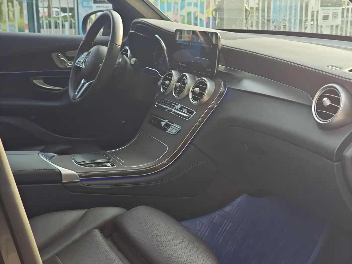 Mercedes-Benz GLC 2022 Facelift GLC 260 L 4MATIC Luxury Model фото 21