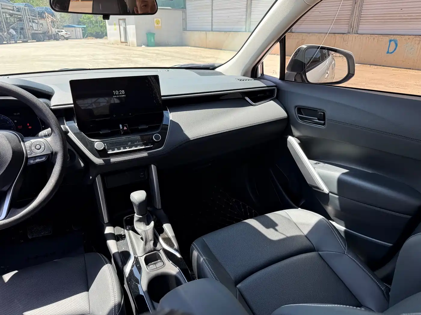 Toyota Frontlander 2024 2.0L CVT Leading Plus Edition фото 13