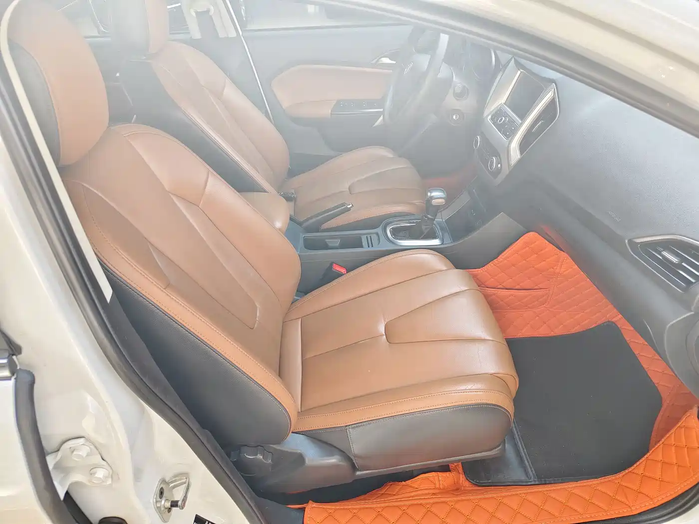 MG GT 2019 2016 Model 1.5L Automatic Premium Luxury Edition