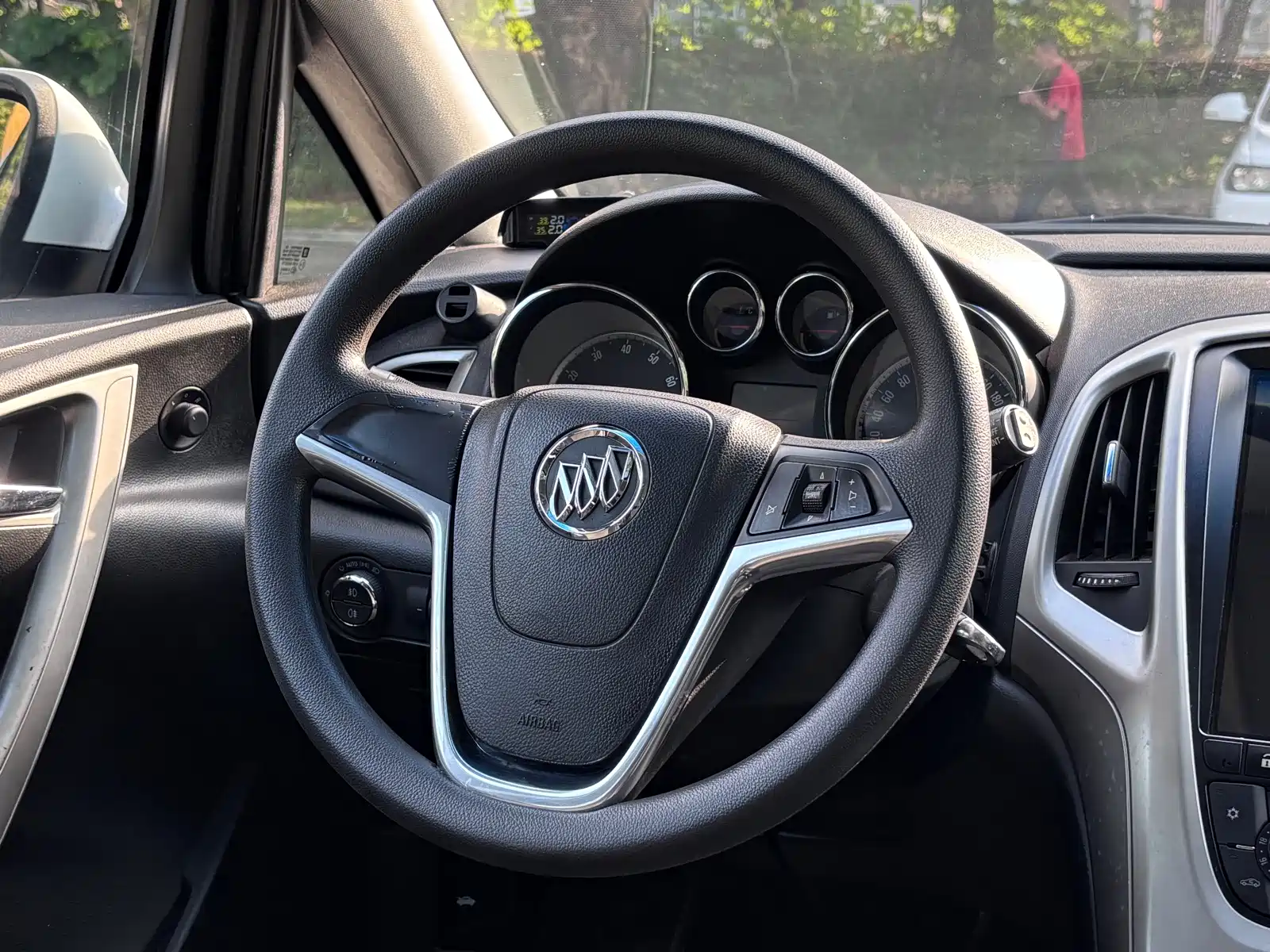 Фото 15 - Buick Excelle