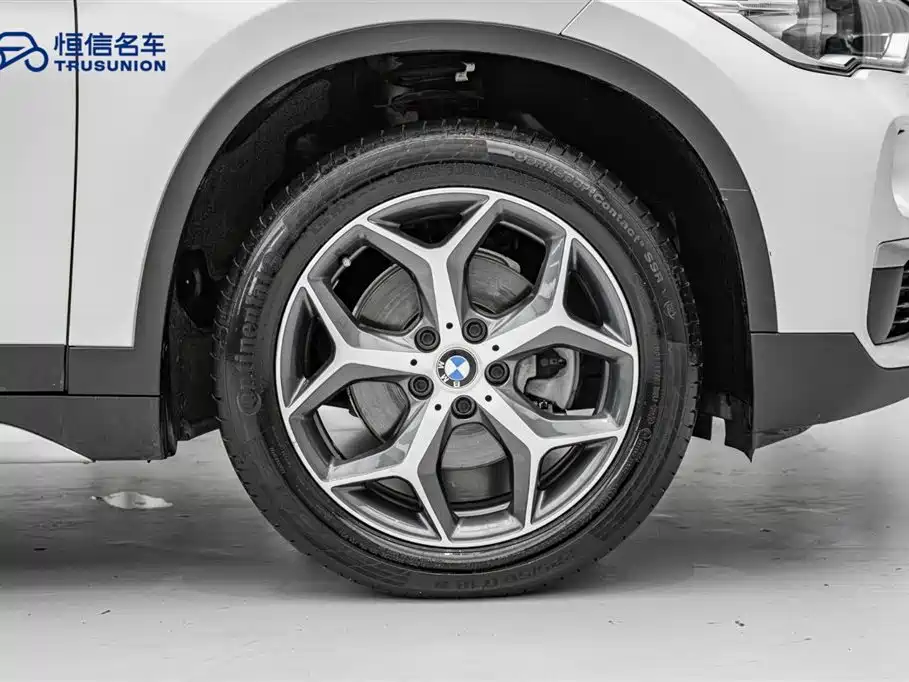 BMW X1 2019 sDrive18Li Premium Model фото 11