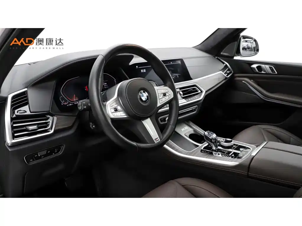 BMW X5 2022 Model xDrive 40Li M Sport Package фото 6