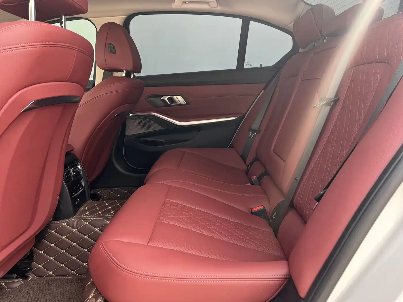 BMW 3 Series 2025 325Li M Sport Package фото 6