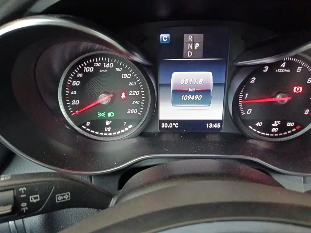Mercedes-Benz GLC 2019 GLC 260 4MATIC Luxury фото 8