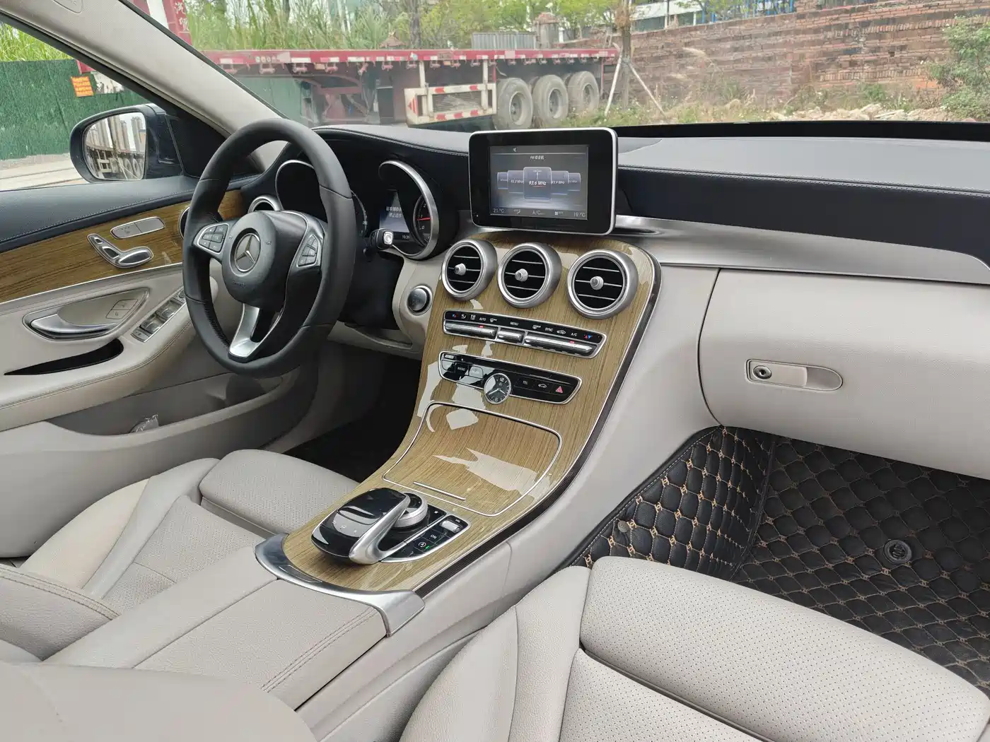 Mercedes-Benz C-Class 2015 C 200 L фото 13