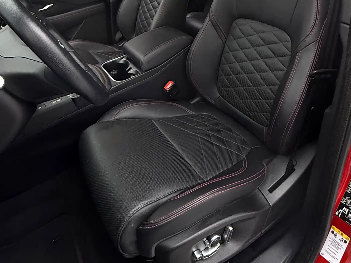 Photo 14 - Jaguar E-PACE