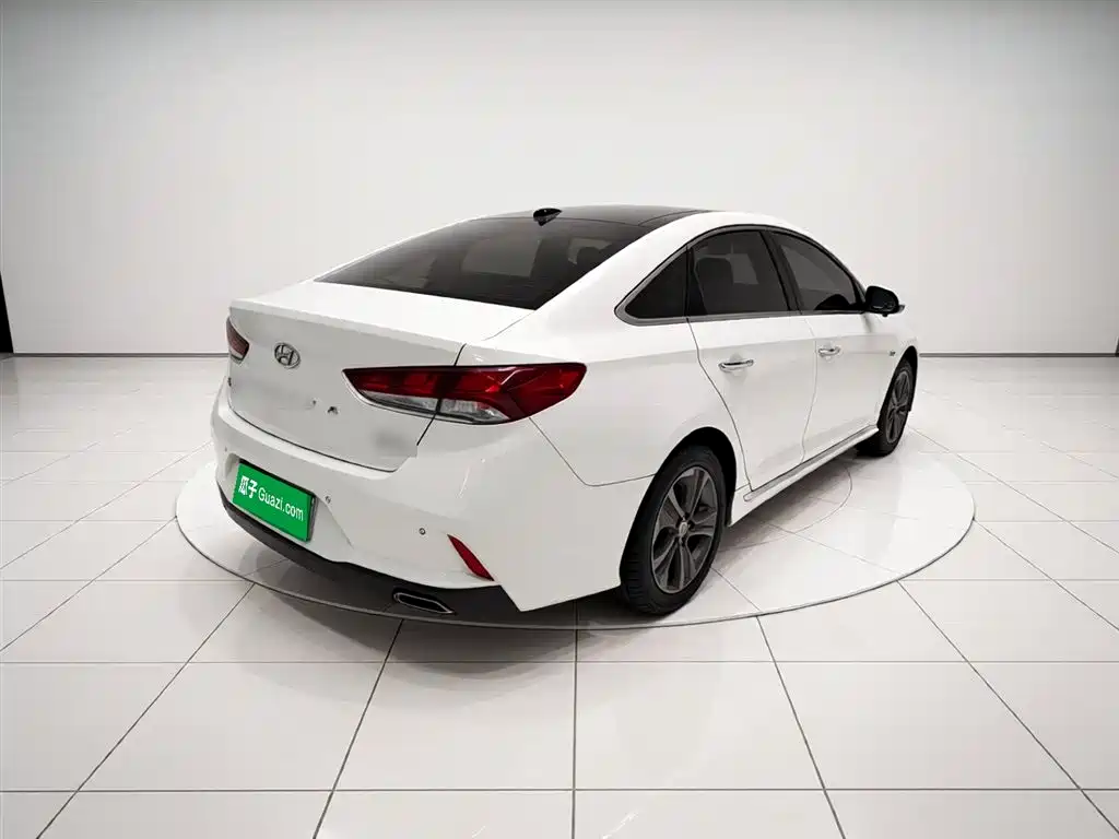 Hyundai Sonata Plug-in Hybrid 2018 2.0 PHS Smart Connect Edition (China VI) фото 4