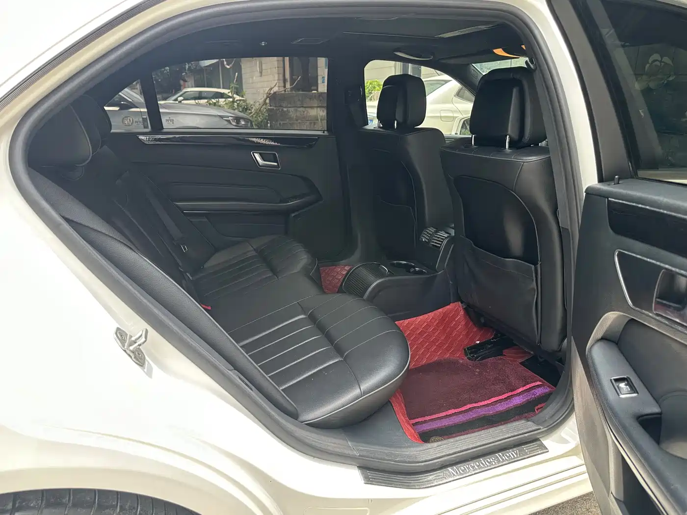 Mercedes-Benz E-Class 2015 Facelift E 180 L фото 11