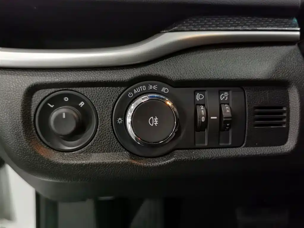 Buick Excelle 2021 1.3T Auto Mild Hybrid Elite фото 21