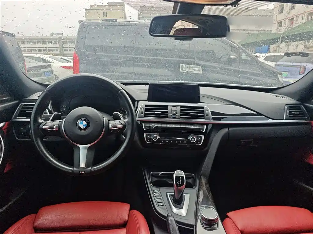BMW 3 Series GT 2018 330i xDrive M Sport фото 5
