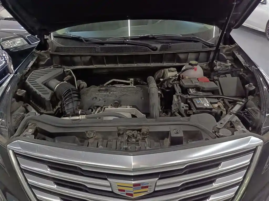 Cadillac XT5 2016 28T AWD Luxury Model фото 13