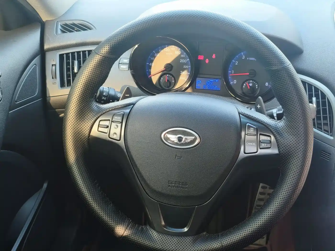 Hyundai Genesis Coupe 2012 2012 2.0T Automatic Luxury Edition