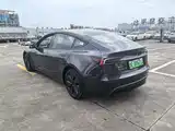 Фото 3 - Tesla Model 3