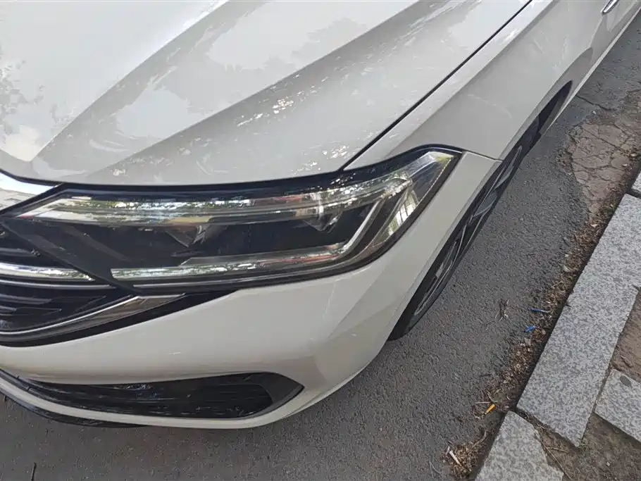 Volkswagen Sagitar 2023 300TSI DSG Surpassing Edition фото 5