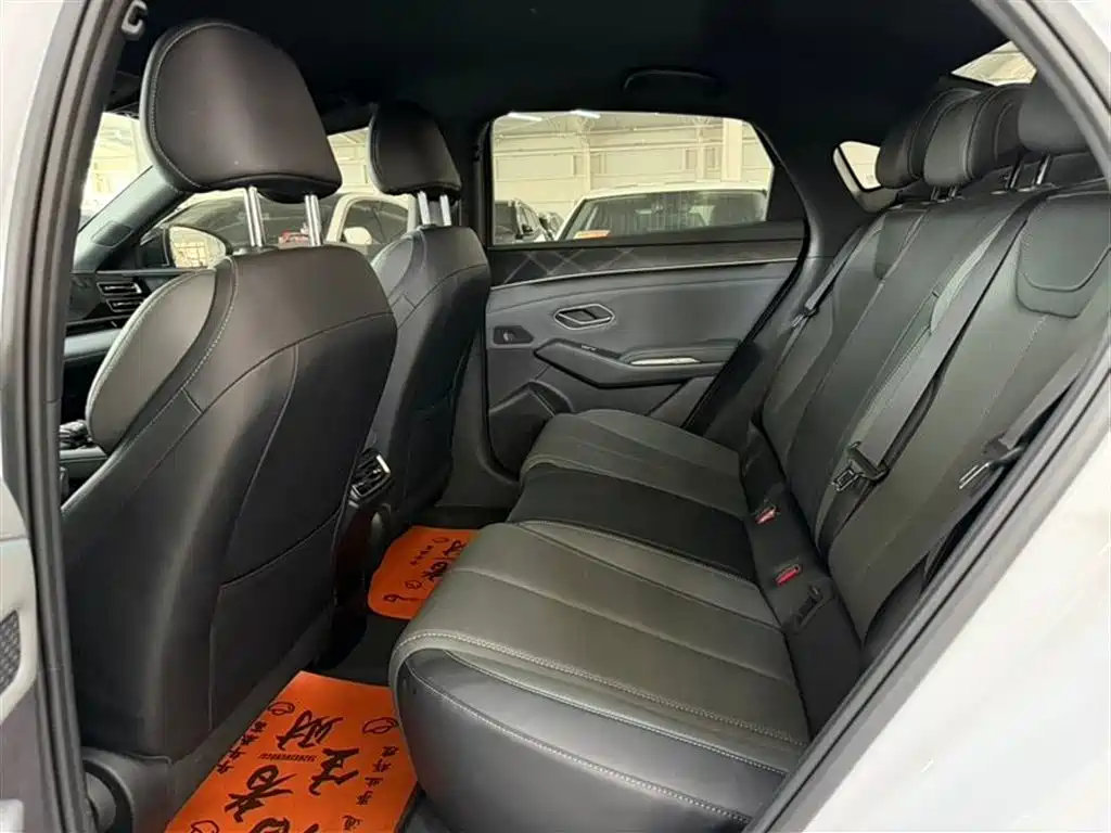 BYD Qin L 2025 DM-i Smart Drive Edition 80KM Leading фото 6