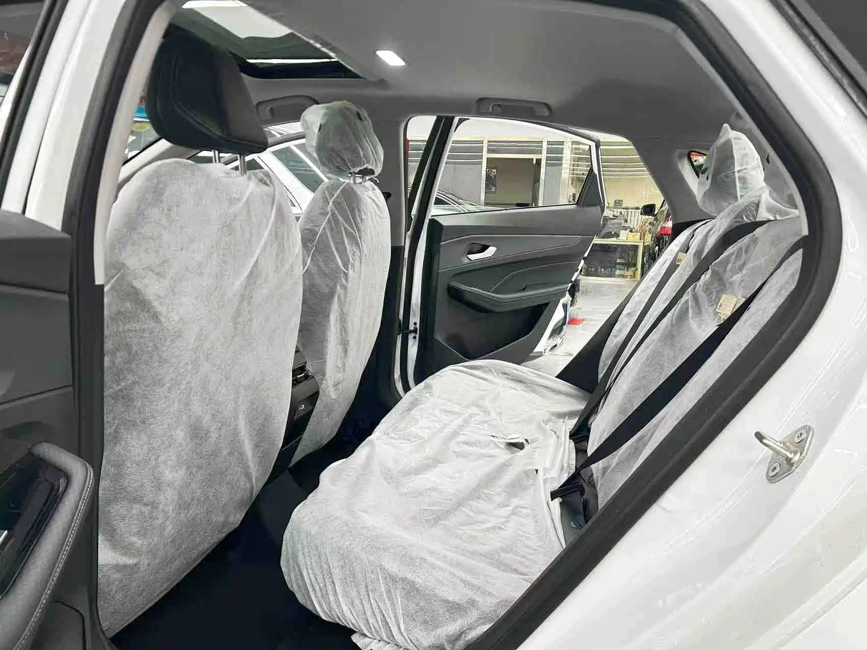 Photo 8 - Geely Binrui