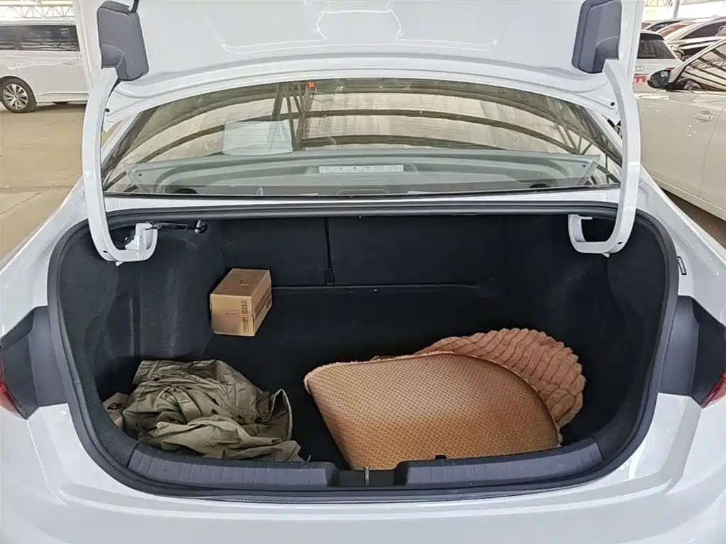 Volkswagen Sagitar 2021 280TSI DSG Comfort Smart Connect Edition фото 19