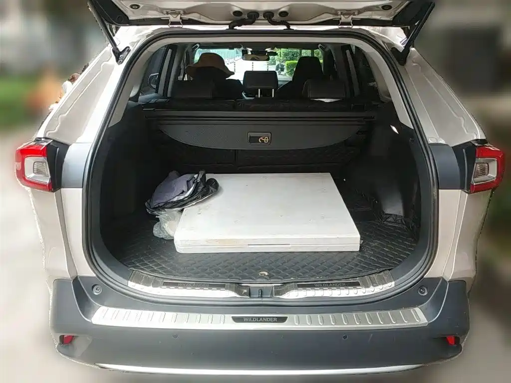 Toyota Wildlander 2023 2.0L CVT FWD Urban фото 15