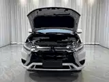 Фото 4 - Mitsubishi Outlander