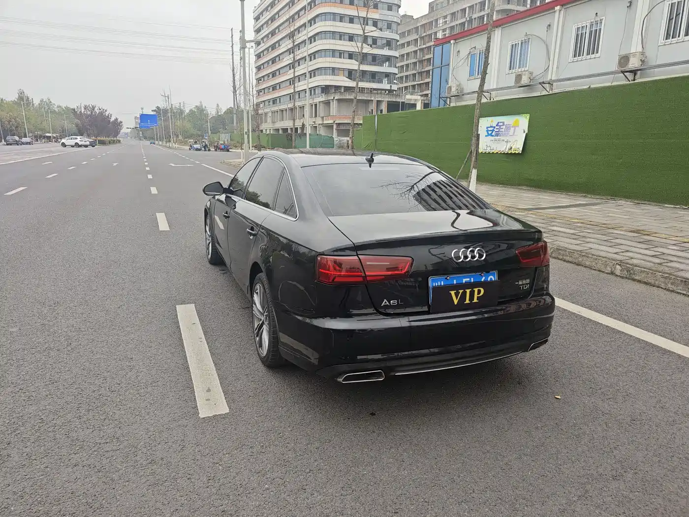 Фото 4 - Audi A6L