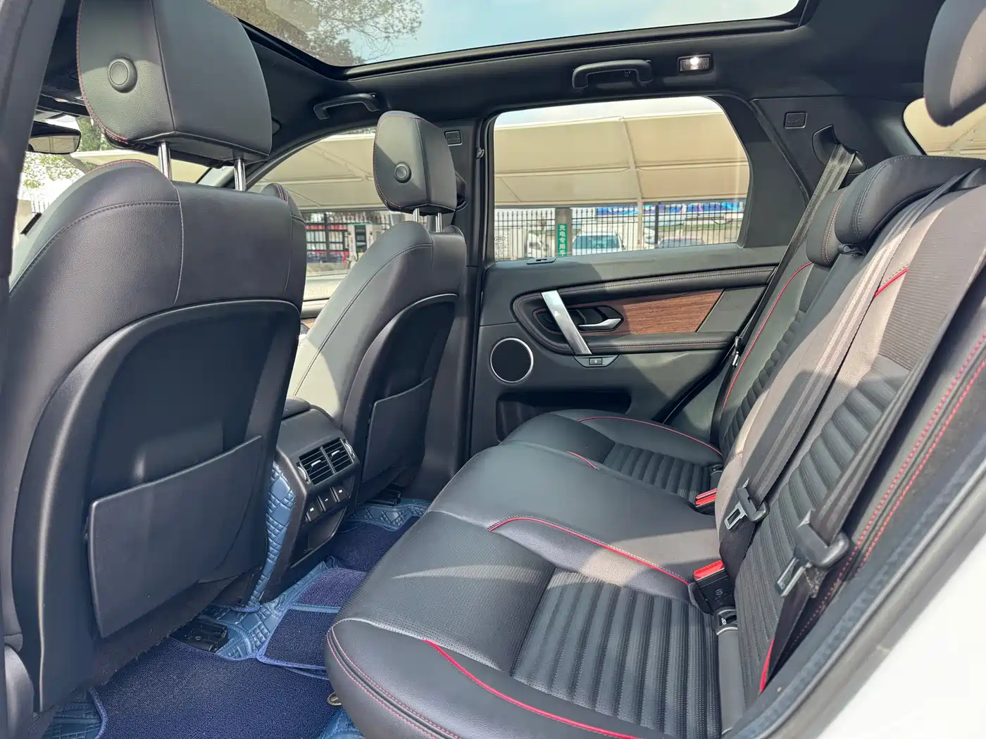 Land Rover Discovery Sport 2020 249PS R-Dynamic Performance фото 7