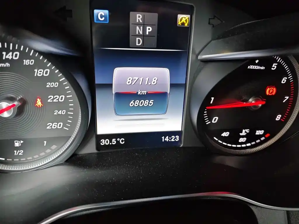 Mercedes-Benz GLC 2019 GLC 260 L 4MATIC Dynamic фото 13