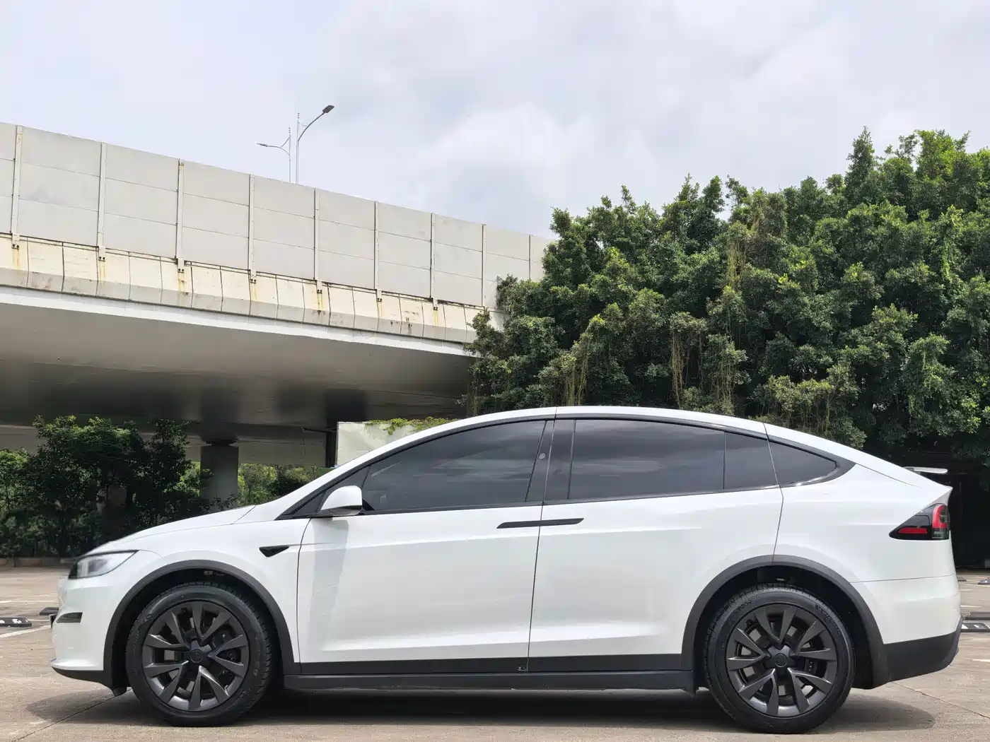2024 Tesla Model X