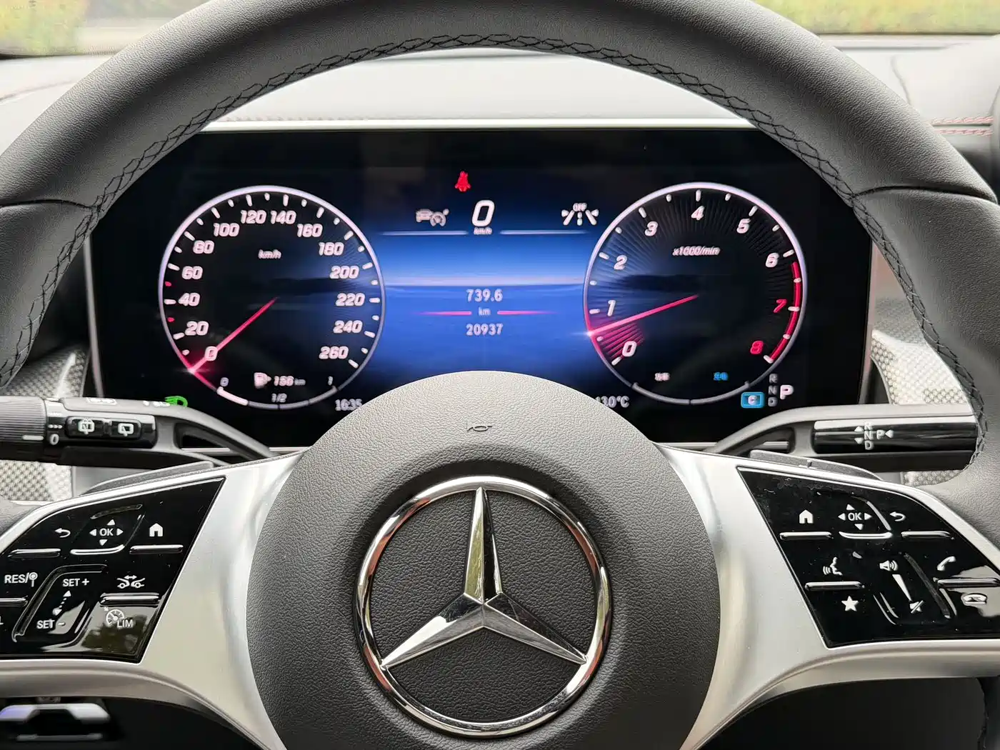 MERCEDES-BENZ GLC