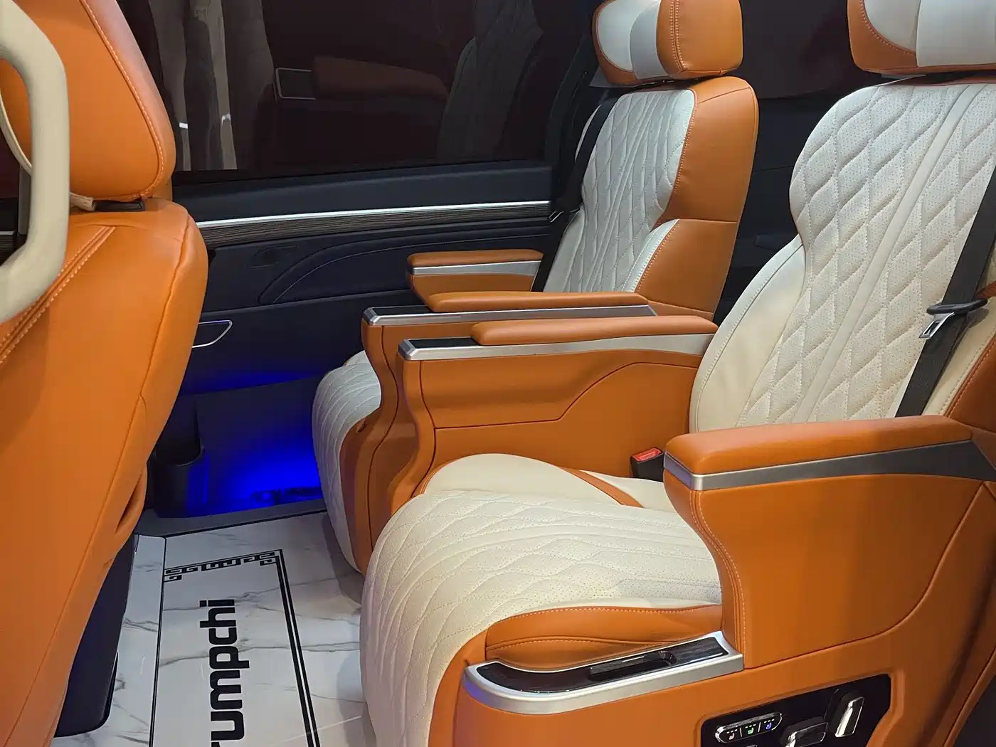 GAC Trumpchi Trumpchi M8 2021 Leading Show Series 390T Luxury Edition фото 6