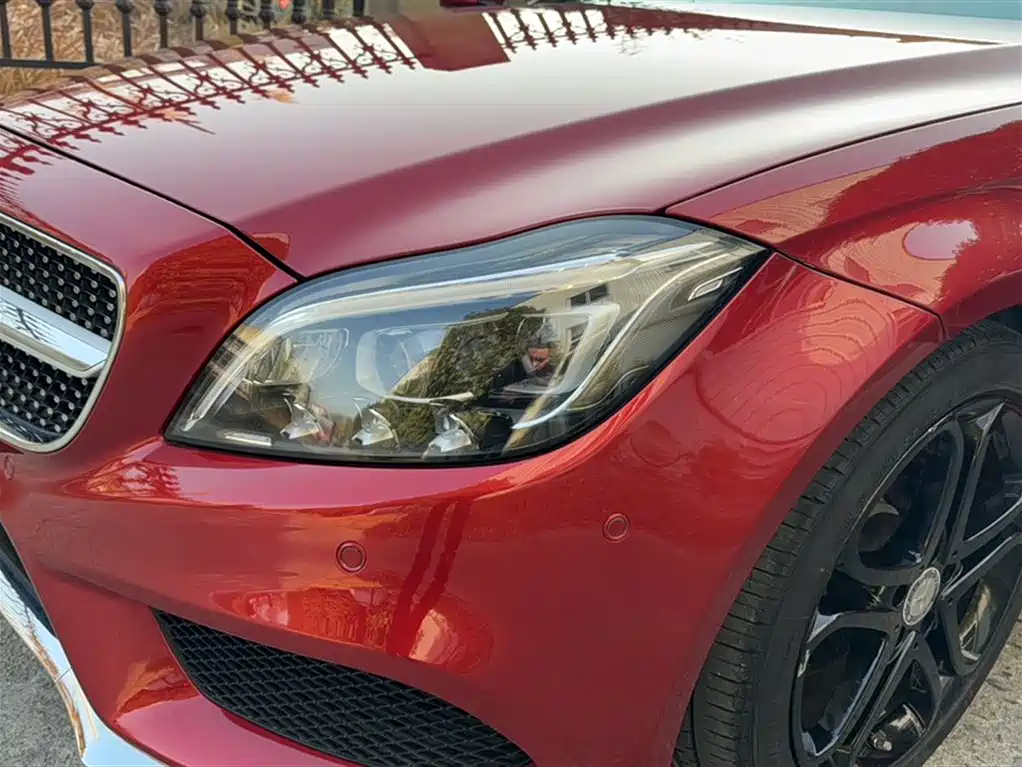 MERCEDES-BENZ CLS